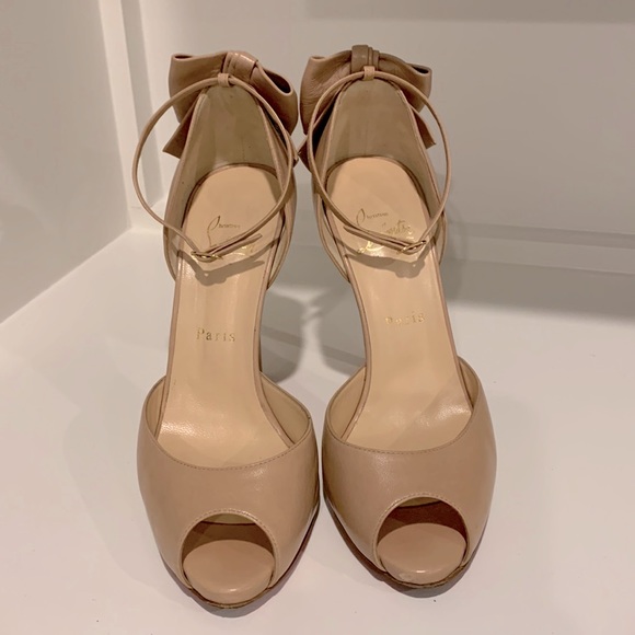 Christian Louboutin nude heels - Picture 2 of 15